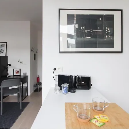 Instaworthy View 2 Perfect Location Apartment